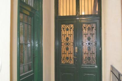 Synagogue View Guest House - image 5