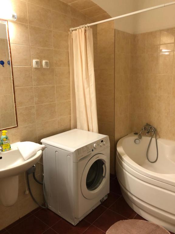 Corso Apartment - image 5