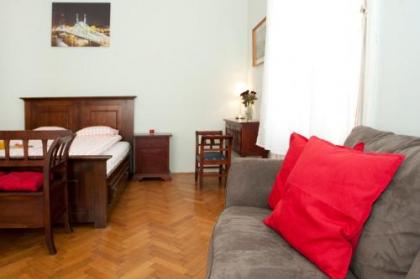 Liana-Luxury And Central Flat - image 15