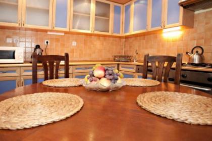 Liana-Luxury And Central Flat - image 3