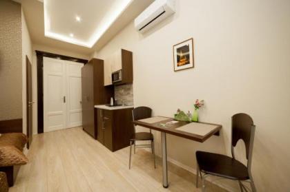 Budapest Holidays Apartments - image 19