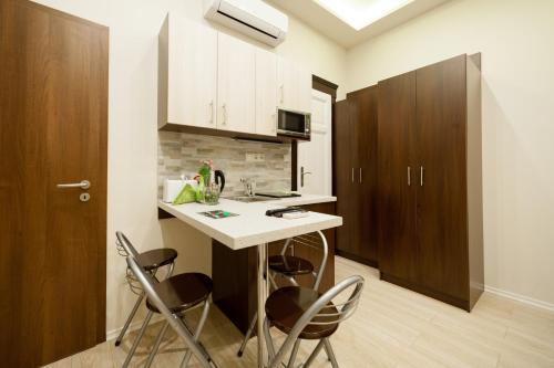 Budapest Holidays Apartments - image 3