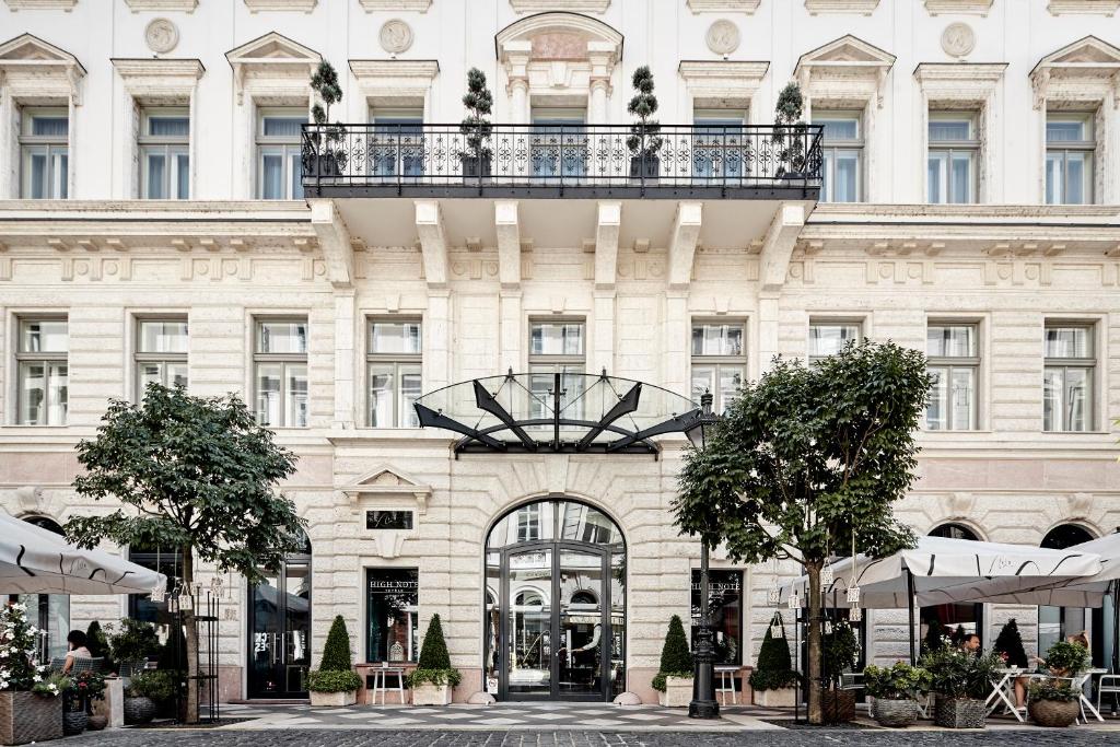Aria Hotel Budapest by Library Hotel Collection - image 6