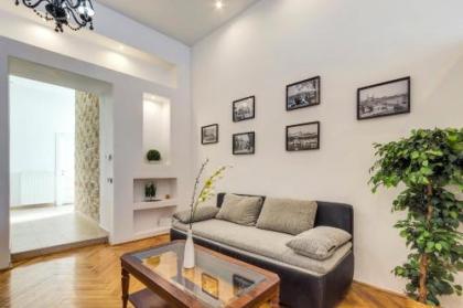 Real Apartments Múzeum - image 11