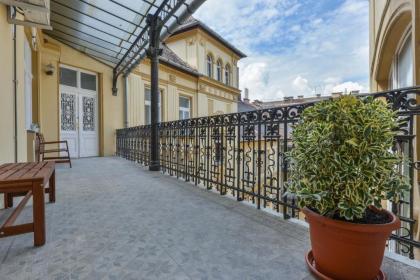 Dohany Design Apartments - image 1