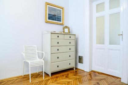 Dohany Design Apartments - image 4