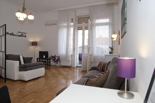 Alice Apartment - main image