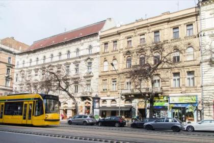 Authentic Grand Boulevard - image 15