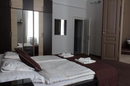 Flow Hostel - image 18