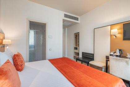 Eurostars Danube Budapest - image 2