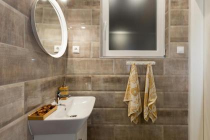 Budapest Holidays Residence - image 8