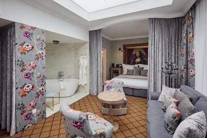 Mystery Hotel Budapest - image 13