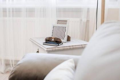 New luxury apartment in the center with A/C - image 17