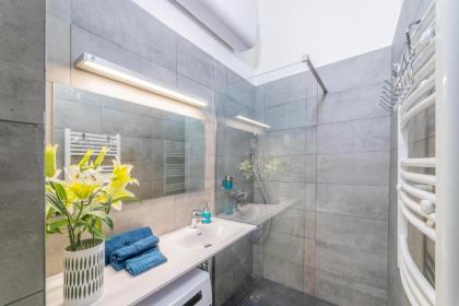 Rumbach Residence - image 6
