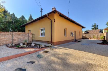 Anita Apartments