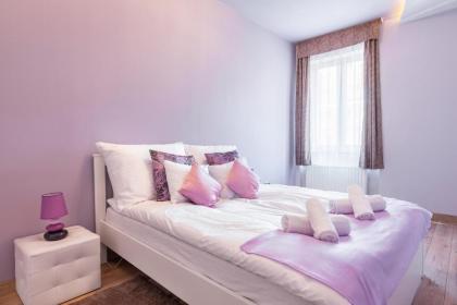 Raday Grand Deluxe Home - image 10