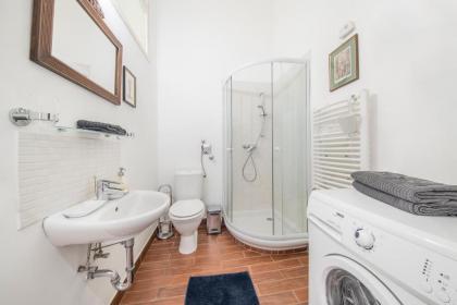 ATLANTA apartment is in the heart of Budapest - image 18