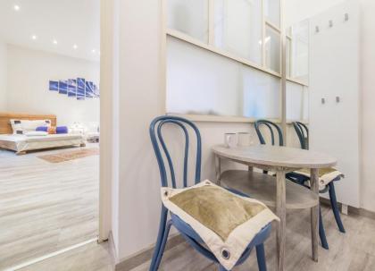ATLANTA apartment is in the heart of Budapest - image 20