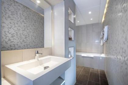 Hotel Mayfair - image 19