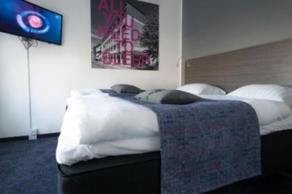 Cabinn Apartments - image 11