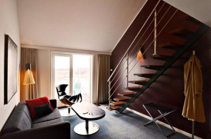 Scandic Front