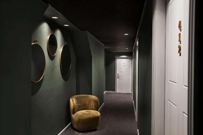 Ascot Apartments
