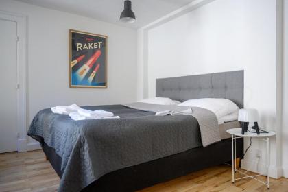 Cozy 1-bedroom apartment in the historical center of Copenhagen close to Tivoli - image 17