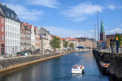 Cozy 1-bedroom apartment in the historical center of Copenhagen close to Tivoli - image 20