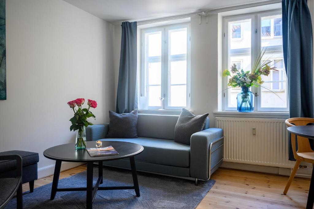 Cozy 1-bedroom apartment in the historical center of Copenhagen close to Tivoli - image 6