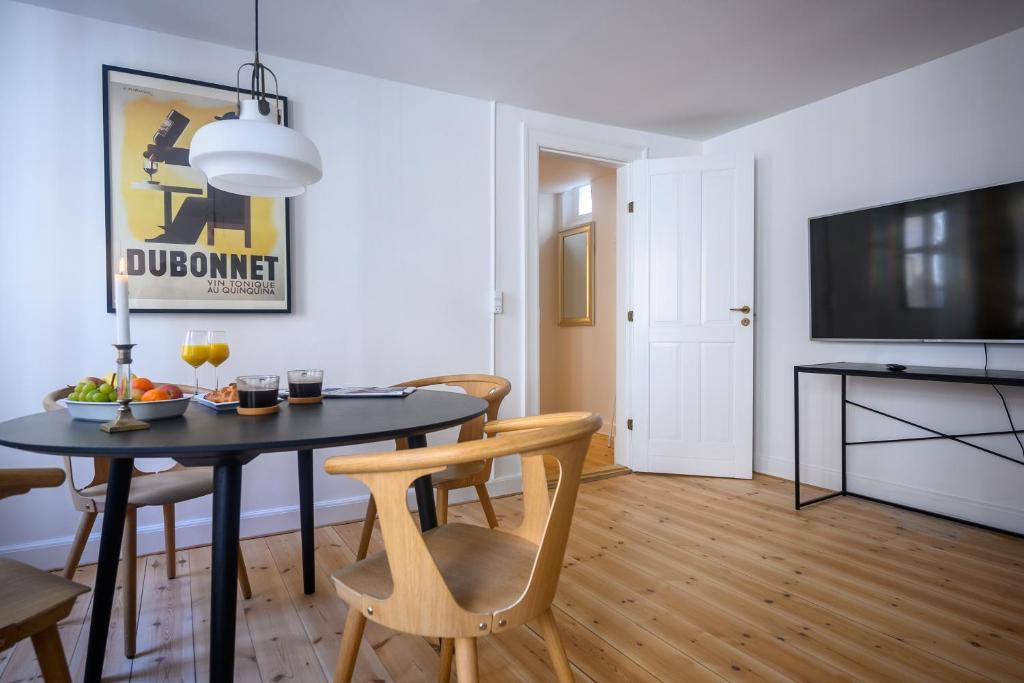 Cozy 1-bedroom apartment in the historical center of Copenhagen close to Tivoli - image 7