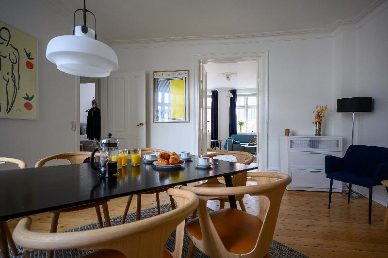 Brilliant Two-bedroom Apartment within walking distance to Nyhavn - image 5