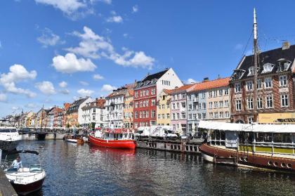 Brilliant Two-bedroom Apartment within walking distance to Nyhavn - image 8
