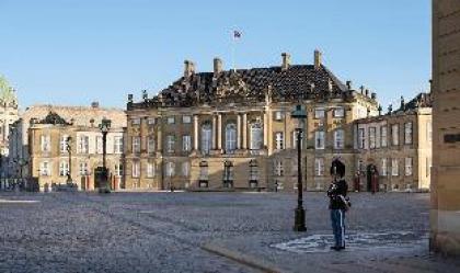 NEW 102M apt. Heart of copenhagen Shopping street - image 12