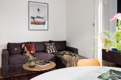 NEW 102M apt. Heart of copenhagen Shopping street - image 6