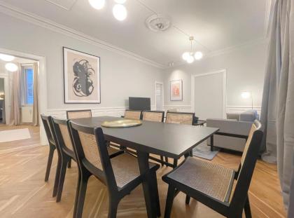 Large Luxury Apt with Canal View in Central CPH City