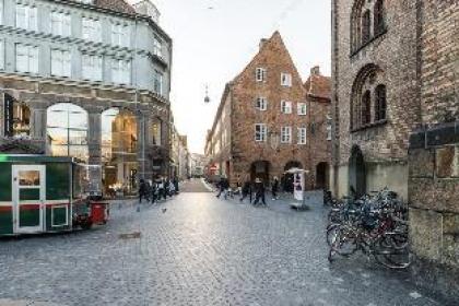 Luxury Apt · Shopping Street · Heart of CPH