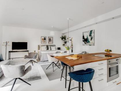Sanders City - Specious studio Apt
