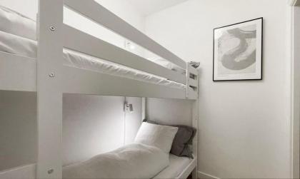 Family-Friendly 3BR Retreat - image 27