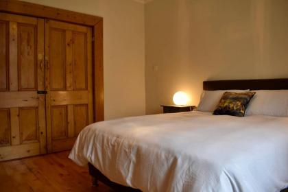 Modern 1 bedroom Apartment Close to the Centre - image 24
