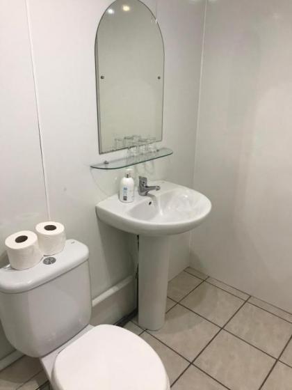 Alexander Guest House - image 10