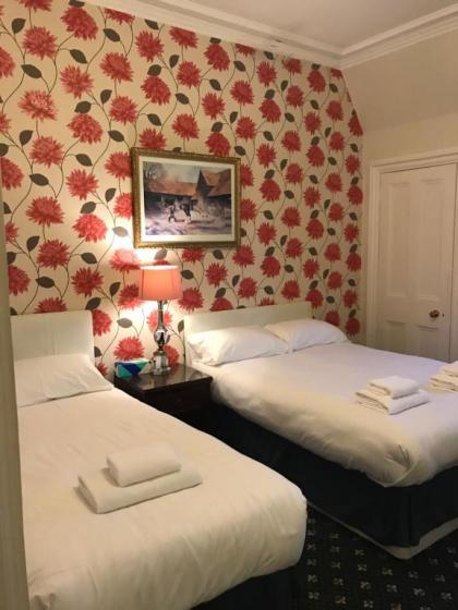 Alexander Guest House - image 18