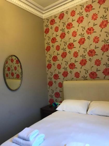 Alexander Guest House - image 19