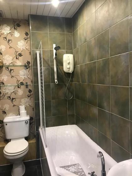 Alexander Guest House - image 3
