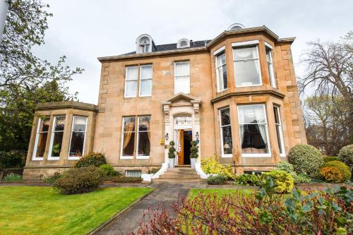 Kildonan Lodge Hotel - image 2