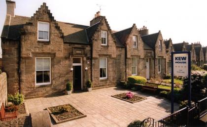 Kew House - image 20