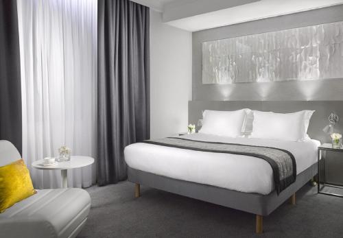 Radisson Blu Hotel Edinburgh - image 2