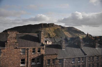 Ten Hill Place - image 10