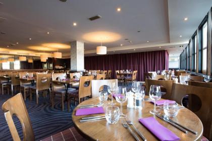 Leonardo Royal Hotel Edinburgh - Formerly Jurys Inn - image 2