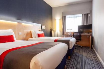 Holiday Inn Express Edinburgh - Royal Mile - image 3