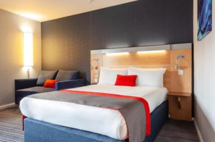 Holiday Inn Express Edinburgh - Royal Mile - image 4